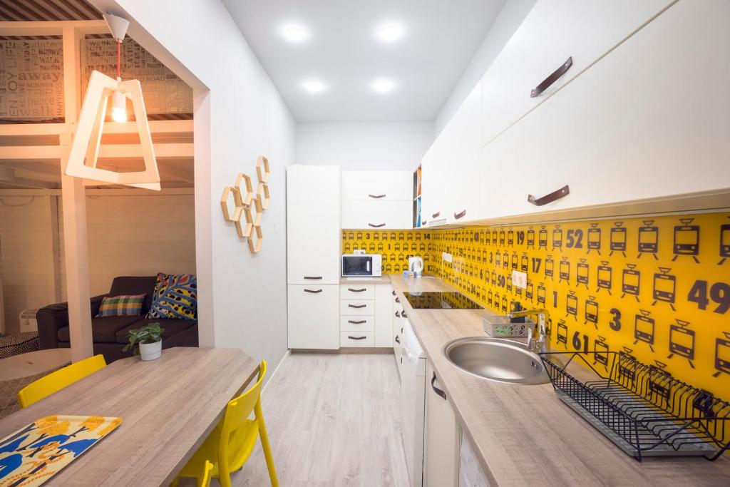 Unique Studio at the Danube with Aircon - One-Bedroom Apartment