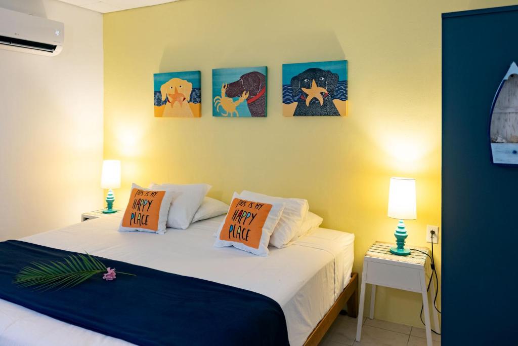 Postel nebo postele na pokoji v ubytování Diver's Paradise Bonaire