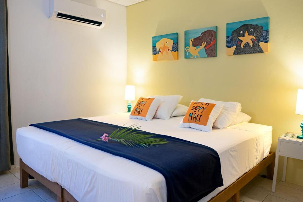 Postel nebo postele na pokoji v ubytování Diver's Paradise Bonaire