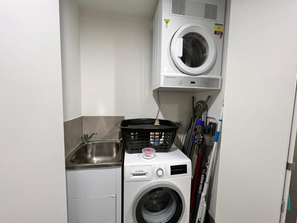 堪培拉Embark Luxe 2BR 2Bath Apartment in Lynham 1 Secure Carpark Wifi Canberra的相册照片