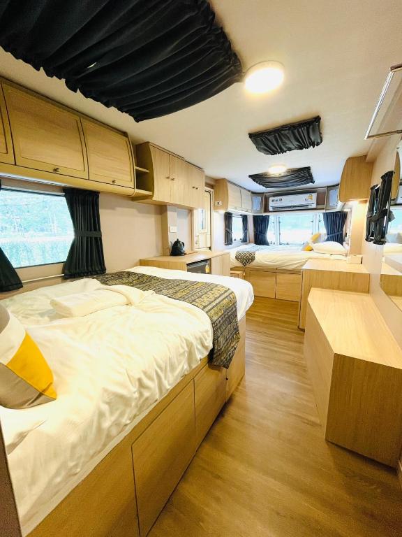 The Wild Khao Yai - Caravan