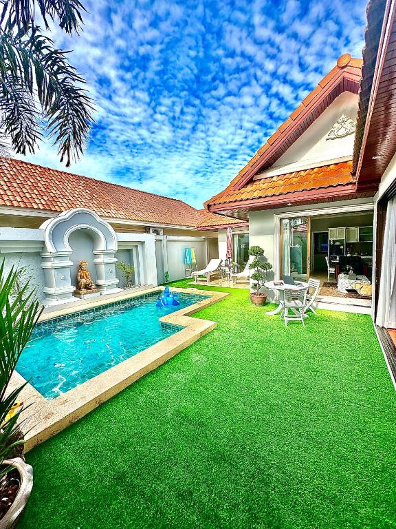 View of View Talay 2-BR Luxury Villa Private Pool-5 Min To Beach, Jomtien Beach ...