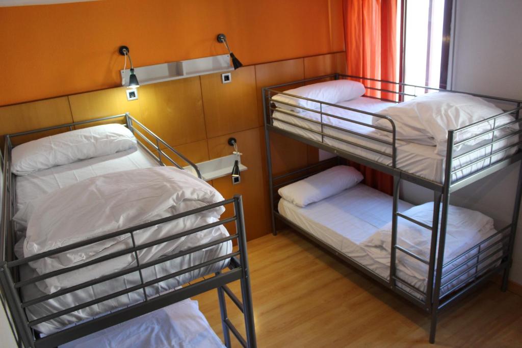 Mola! Hostel Burgos - Gemengde Slaapzaal