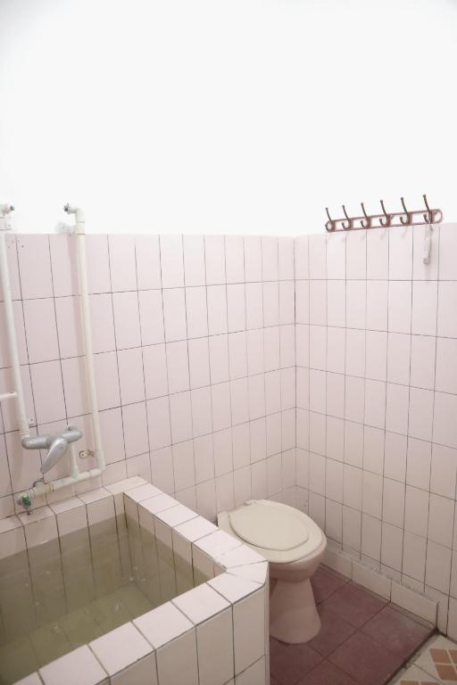Koupelna v ubytování Hotel Bhakti Syariah