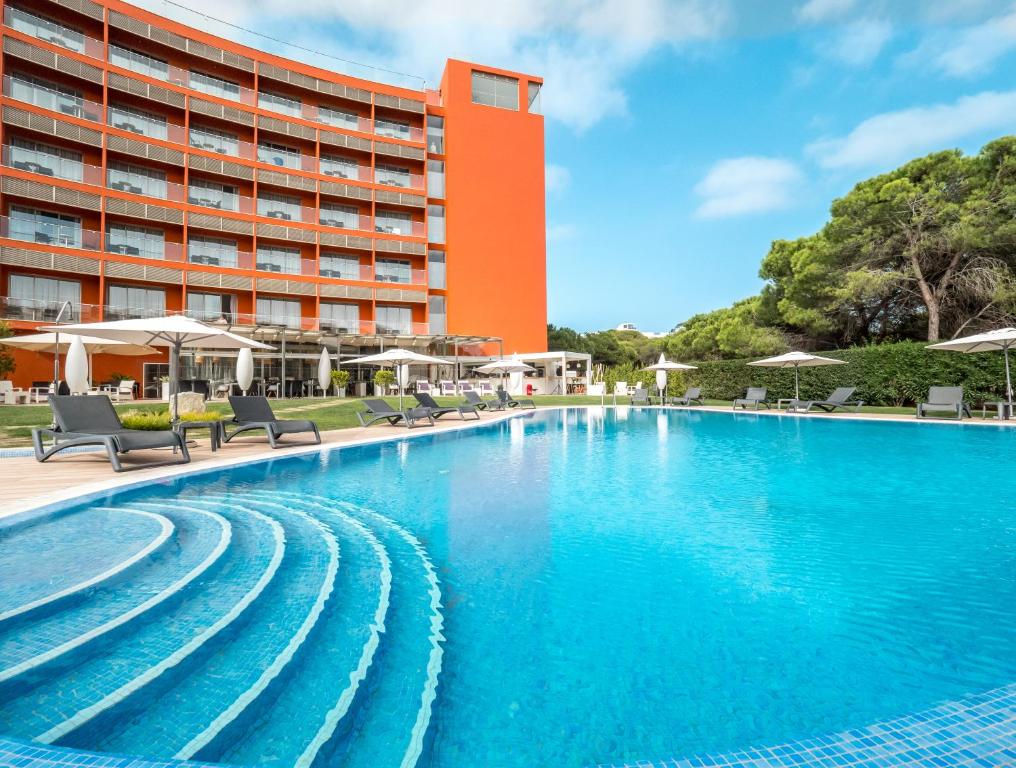 Бассейн в Aqua Pedra Dos Bicos Design Beach Hotel - Adults Friendly или поблизости