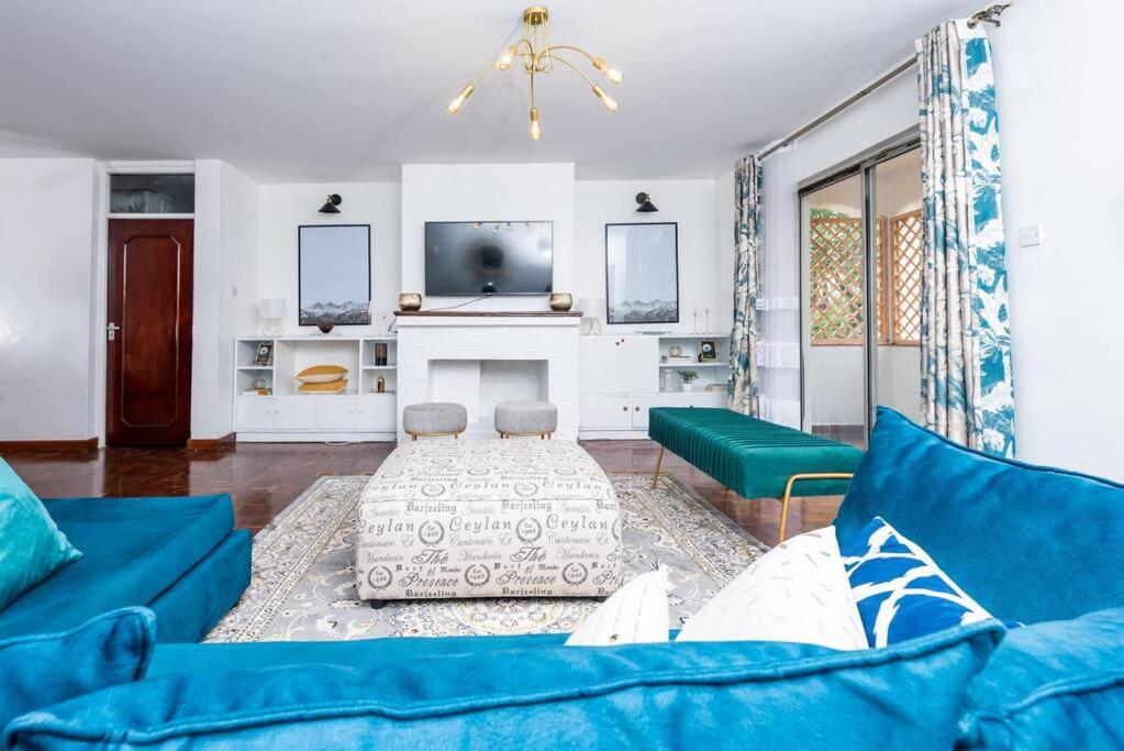 Apartment Lovely Casa with indoor fireplace on Raphta Road, Nairobi