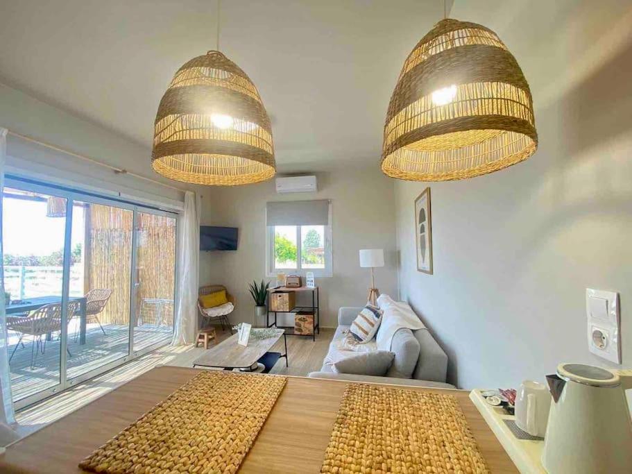 Posteľ alebo postele v izbe v ubytovaní Boho Nomad Seaview Detached House