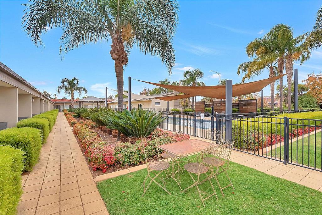 Zahrada ubytování Comfort Inn Deakin Palms