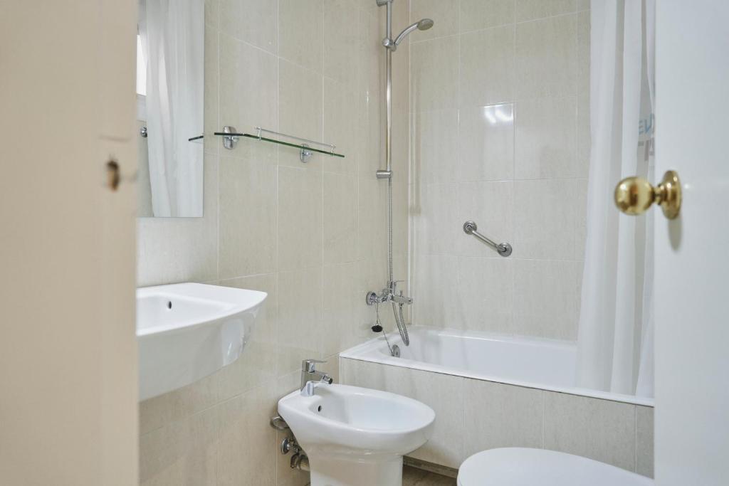 Mesón Castilla Atiram Hotels - Resim 37