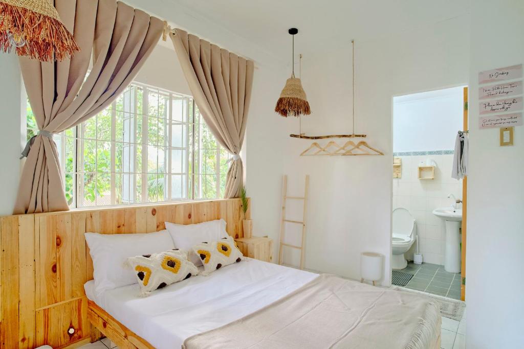 Pallet Homes Landheights Tropics, Iloilo City (updated prices 2024)