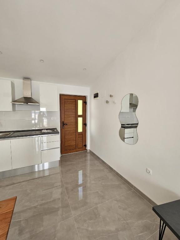 Kuchyňa alebo kuchynka v ubytovaní Sea view Apartment