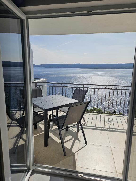 Balkón alebo terasa v ubytovaní Sea view Apartment