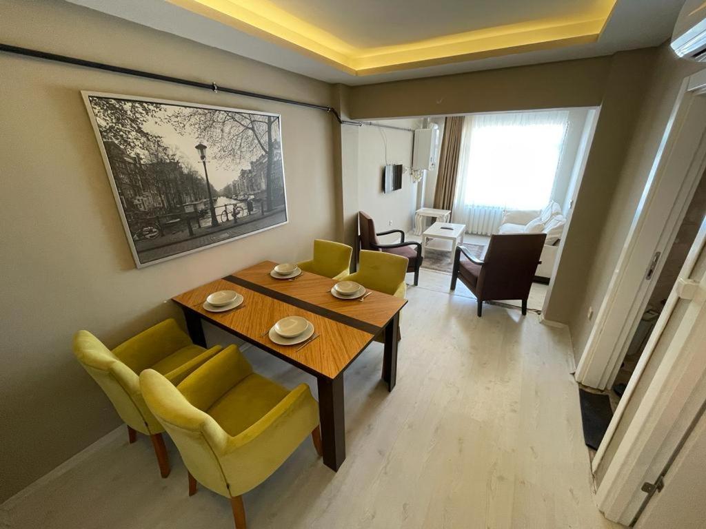 Posezení v ubytování Golden Gate Hotel Topkapı