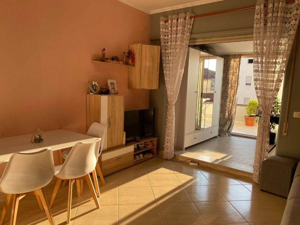 Apartment on rent near the city center and near the lake of Tirana. - Image 7