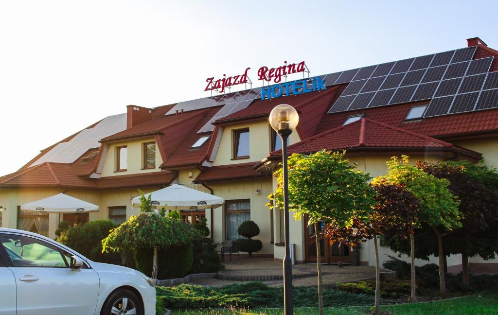 Budova, v ktorej sa hotel nachádza
