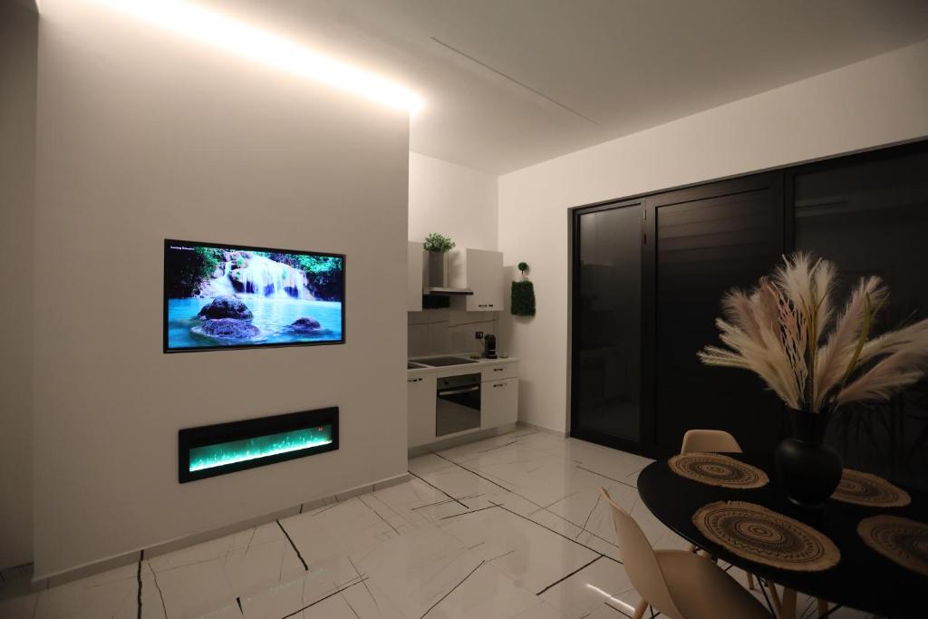 TV a/nebo společenská místnost v ubytování 50 m2 Apartment