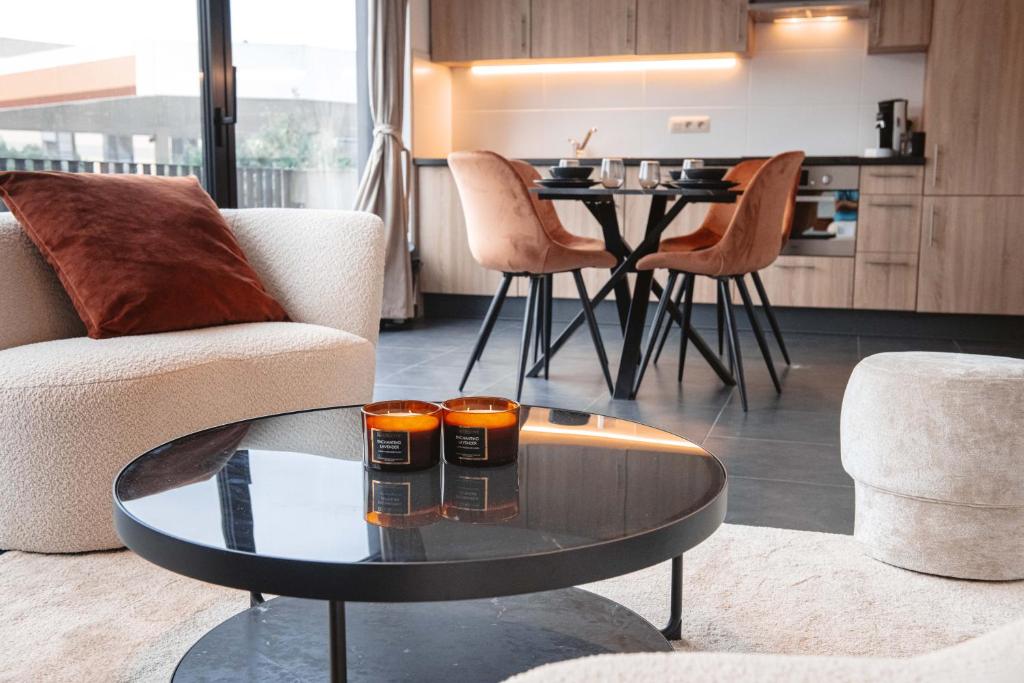 Posezení v ubytování K&Y suites 2 Brussels airport 500m!