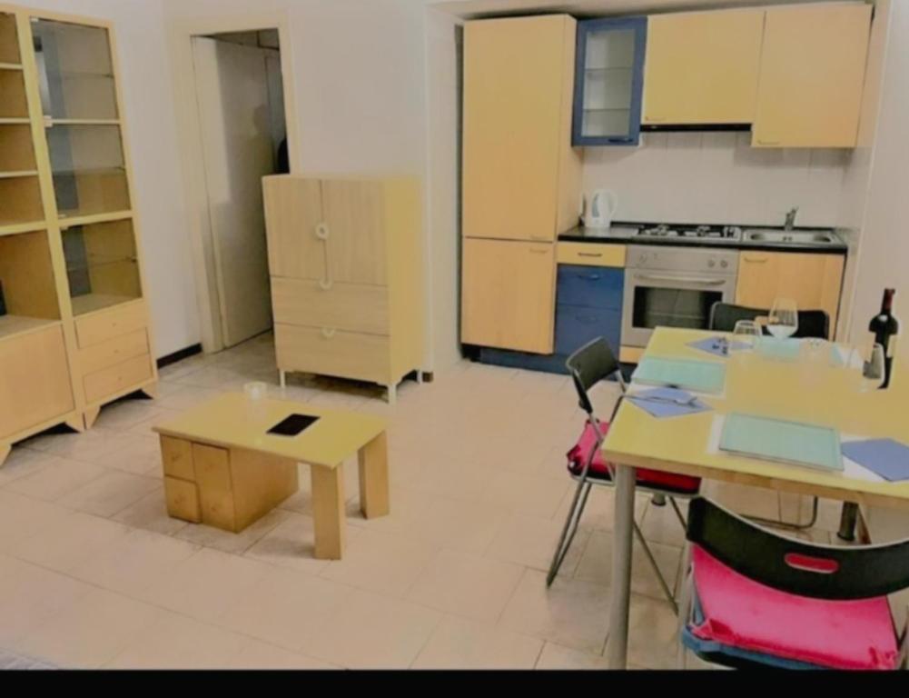 A kitchen or kitchenette at Milano Apartment Navigli View Grande