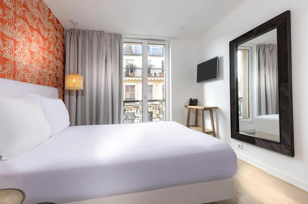 Hôtel Emile Le Marais - Resim 19