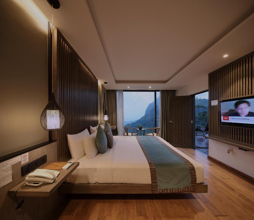 TV a/nebo společenská místnost v ubytování HIDE ELLA Hotel & Resort
