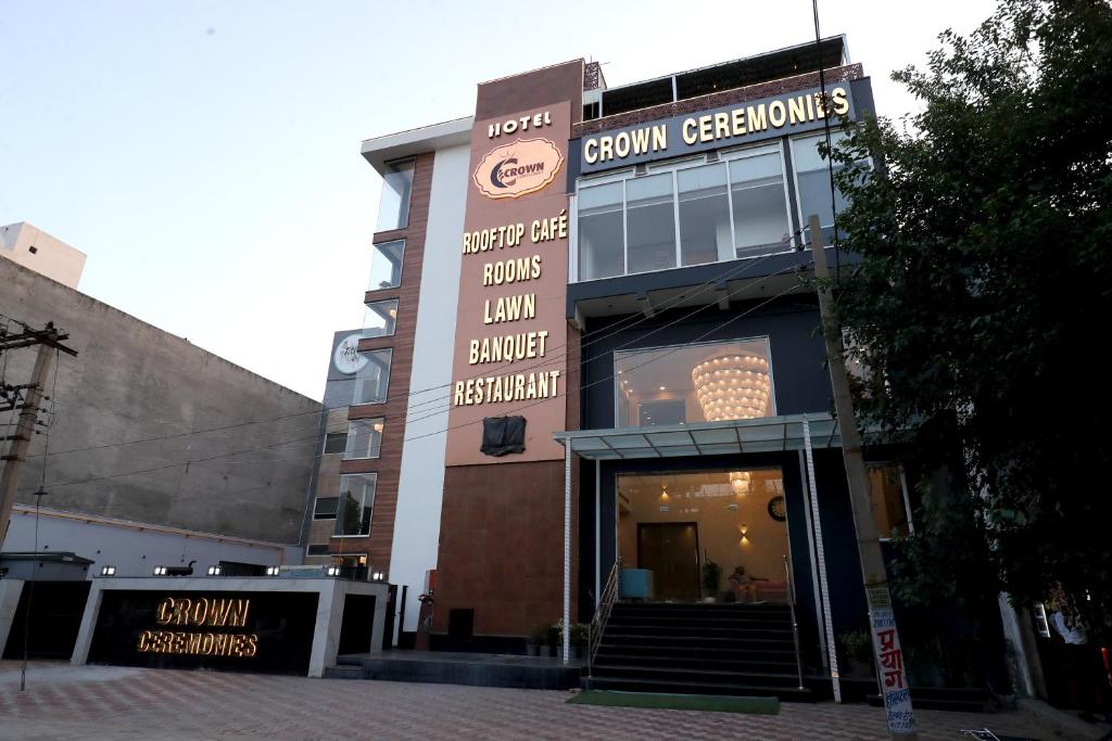 Fotografie z fotogalerie ubytování Crown Ceremonies v destinaci Faridabad