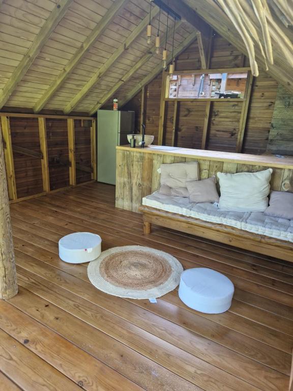 Posezení v ubytování PURA VIDA Lodge Cabane perchée