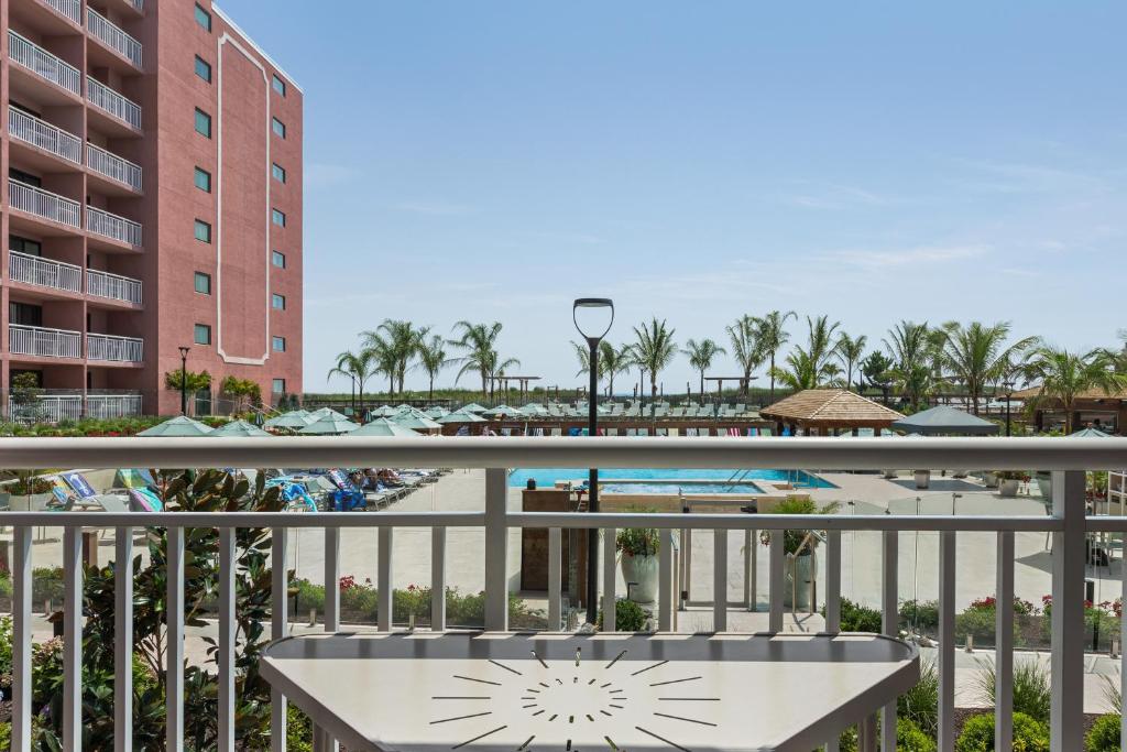 Holiday Inn Ocean City, an IHG Hotel - 