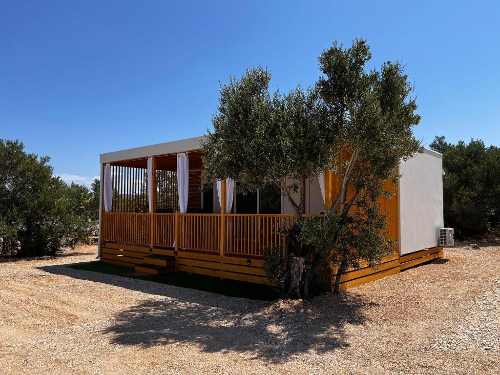 Galeriebild der Unterkunft Mobile home Olive Leaf in Drage