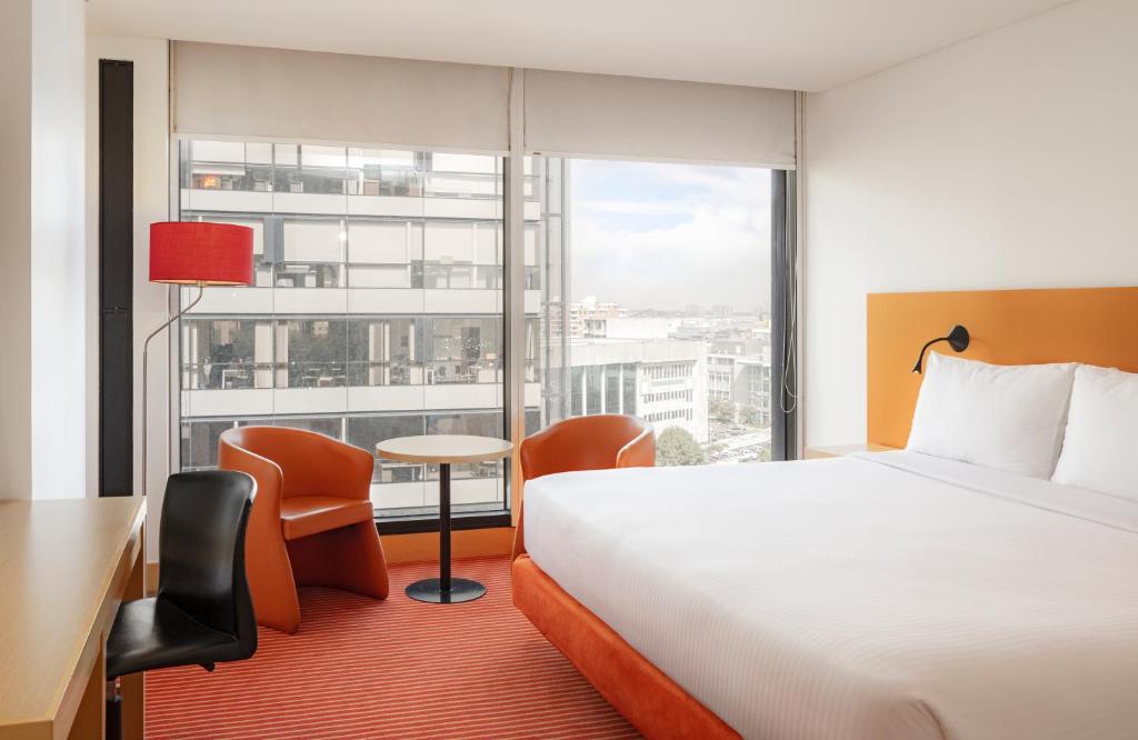 Fairfield by Marriott Bogota Embajadaにあるベッド
