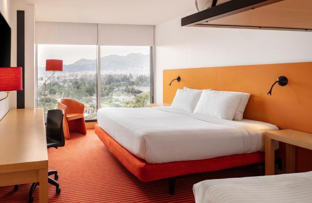 Fairfield by Marriott Bogota Embajadaにあるベッド