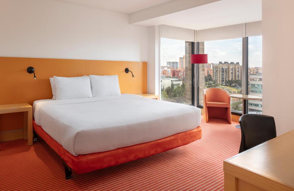 Fairfield by Marriott Bogota Embajadaにあるベッド