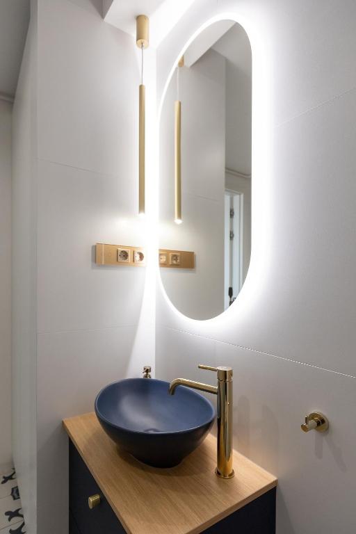 Million Dollar View on Spodek, MCK and KTW by KOBIELA APARTMENTS - 13