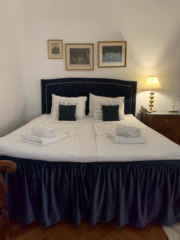 Ένα ή περισσότερα κρεβάτια σε δωμάτιο στο Đardin