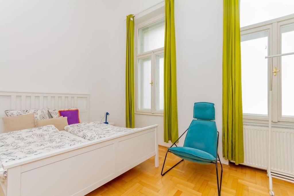 Voodi või voodid majutusasutuse Best view apartment toas