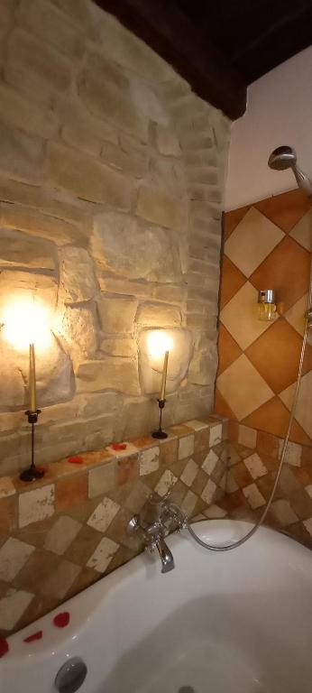 Koupelna v ubytování GIRASOLE Wellness e Relax