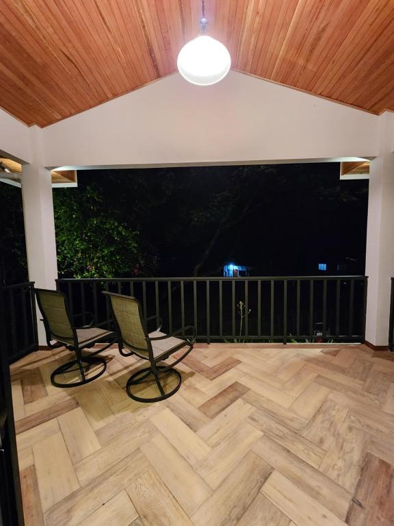 Balkón nebo terasa v ubytování Itzá Casa Monteverde