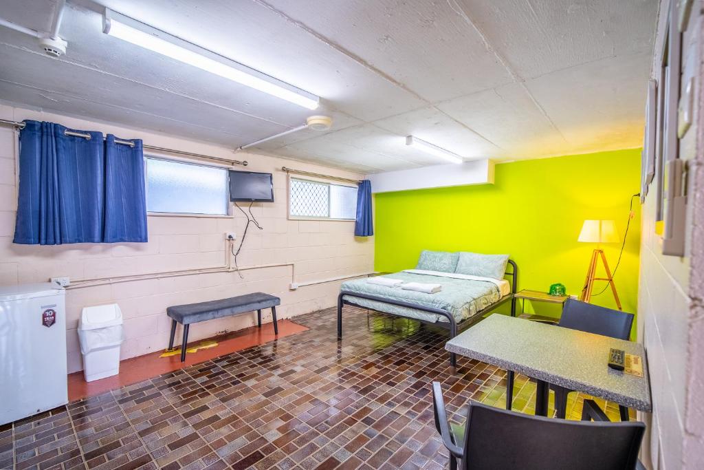 Kuchyň nebo kuchyňský kout v ubytování The Hostel, Airlie Beach