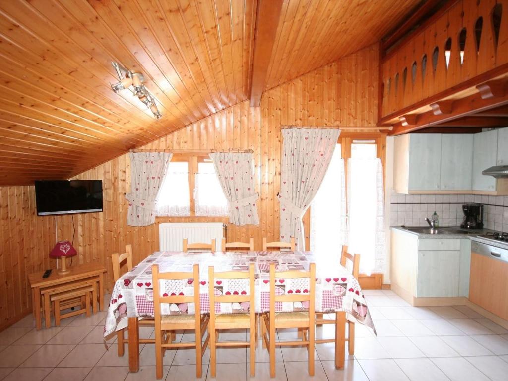 Kuchyň nebo kuchyňský kout v ubytování Charmant 3 pièces, 2 chambres, 7 pers, Châtel, parking, animaux admis, WiFi - FR-1-676-167