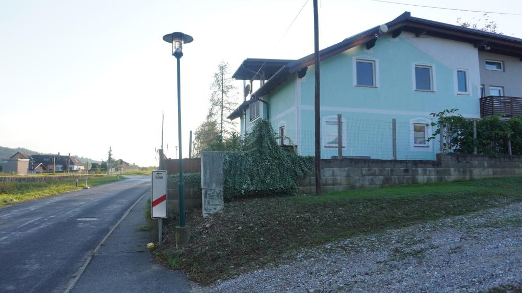 Budova, kde se apartmán nachází