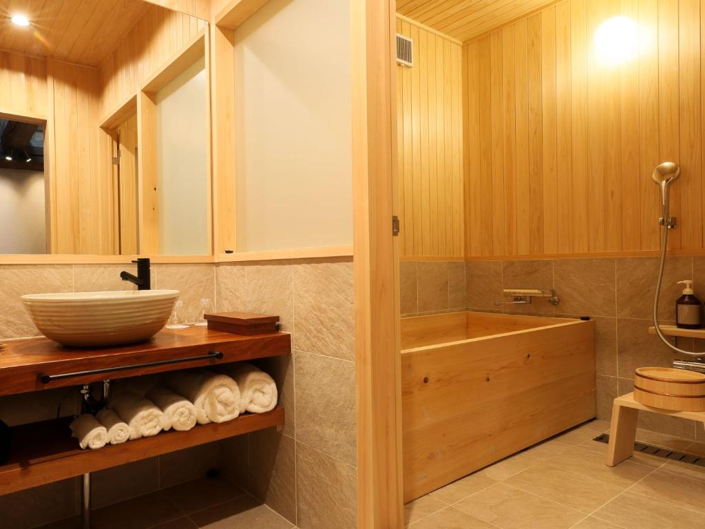 Koupelna v ubytování NIPPONIA 田原本 マルト醤油
