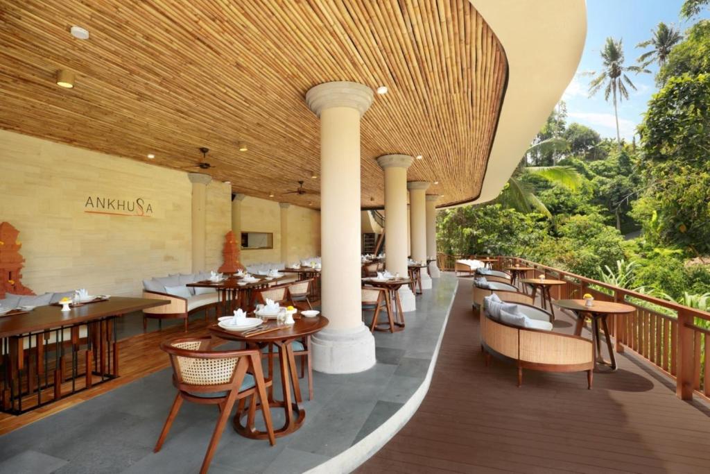 Restaurace v ubytování Aksari Luxury Resort & Spa Ubud by Ini Vie Hospitality