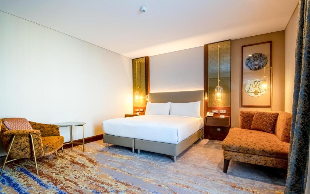 Doubletree By Hilton Antalya City Centre - Superior King Room