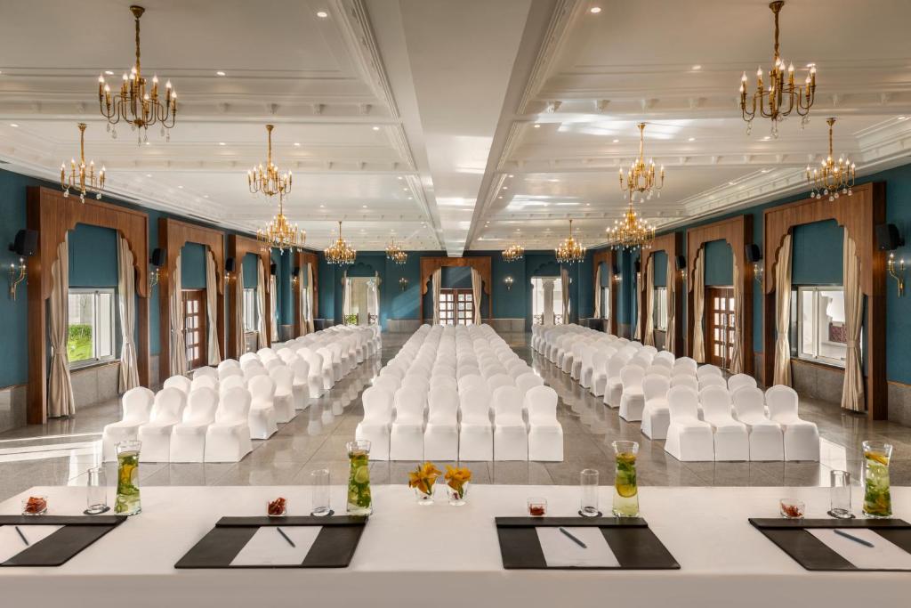 Fotografie z fotogalerie ubytování Uday Palace Navsari, a member of Radisson Individuals v destinaci Navsāri