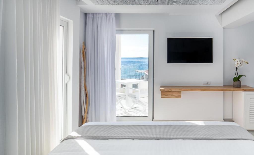 Kantouni Beach Boutique Hotel - 9