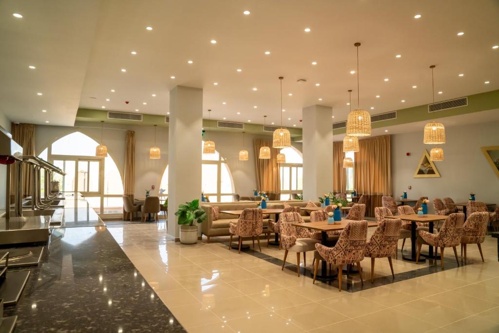 Un lugar para sentarse en Azal Lagoons Resort Abu Simbel