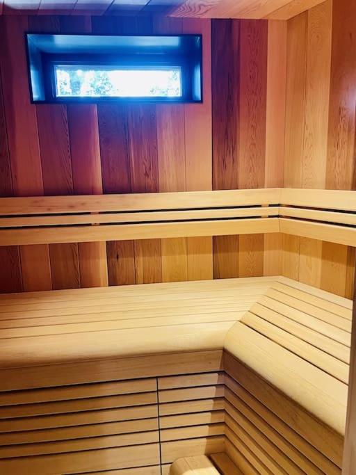 Fotografie z fotogalerie ubytování Luxe vakantievilla 'Sieta' op Ameland met wellness v destinaci Ballum