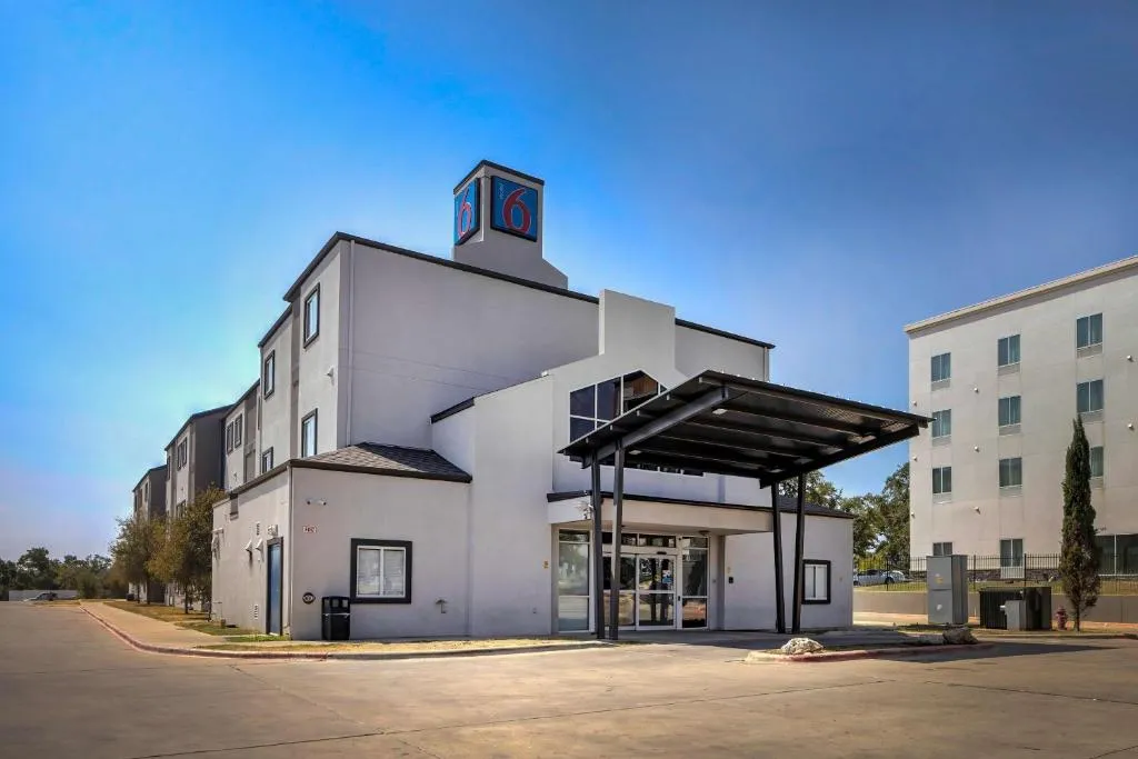 Motel 6-Cedar Park, TX in Cedar Park