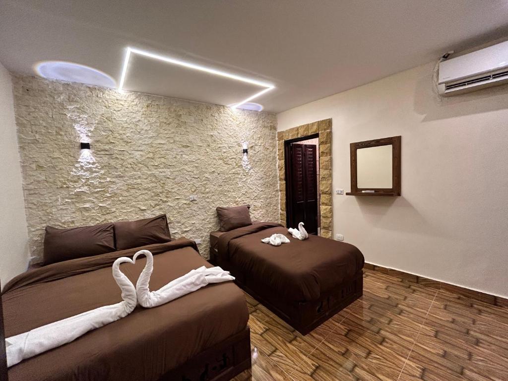 Uma área de estar em Sahara Pyramids Inn
