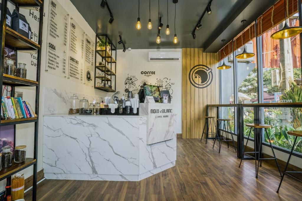 Twin Hotel Kampot 4