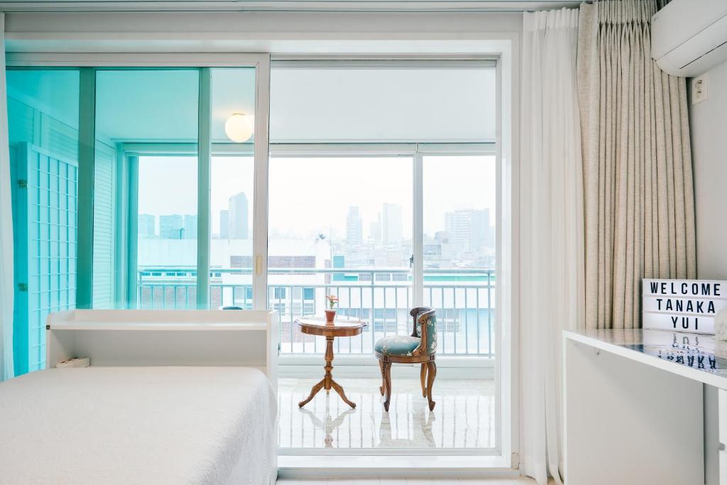 Garosugil Homestay - Female Only photo